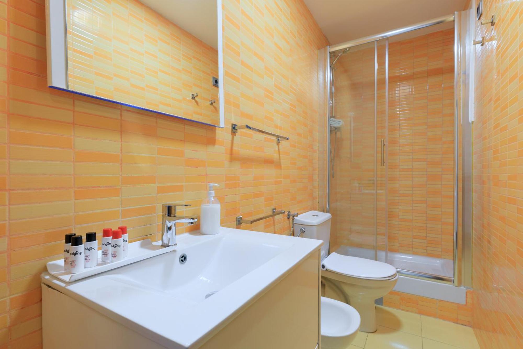Housalia Corsega - Apartment 3 Bedrooms Next To Sagrada Familia Barcelona Exterior photo